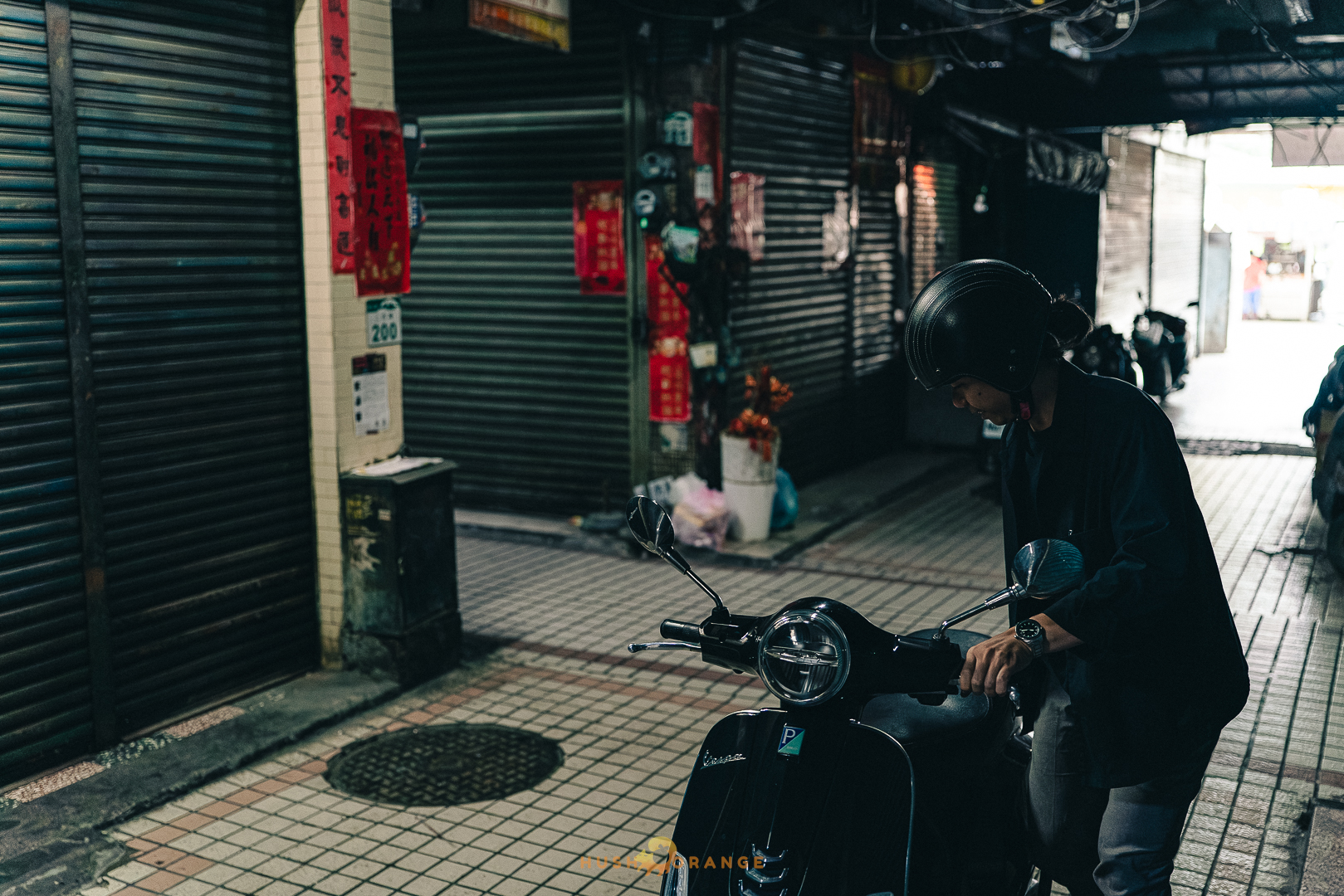 專業攝影團隊皓橘攝影在鳳山第二市場拍攝響座劇場的演出次男在二市場活動記錄，詢問活動攝影報價