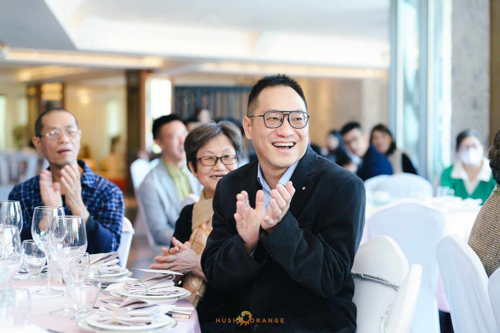 皓橘專業攝影團隊在高雄西灣會館拍攝新人婚禮之活動紀錄畫面，歡迎洽詢相關活動攝影報價