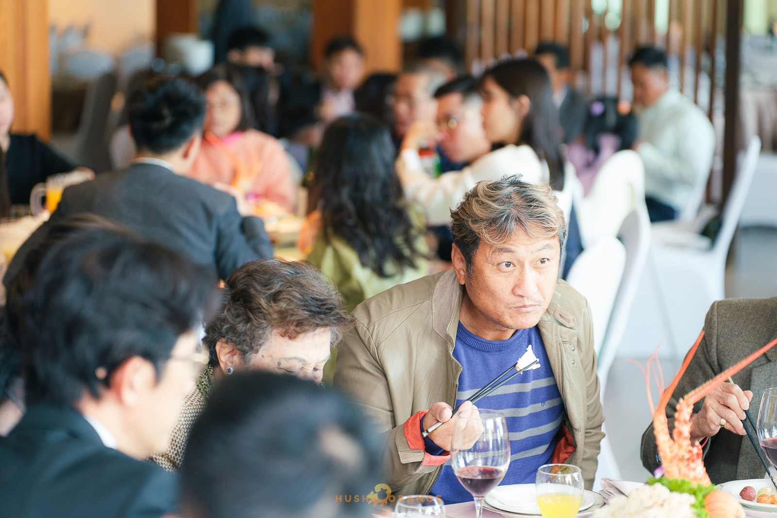 皓橘專業攝影團隊在高雄西灣會館拍攝新人婚禮之活動紀錄畫面，歡迎洽詢相關活動攝影報價
