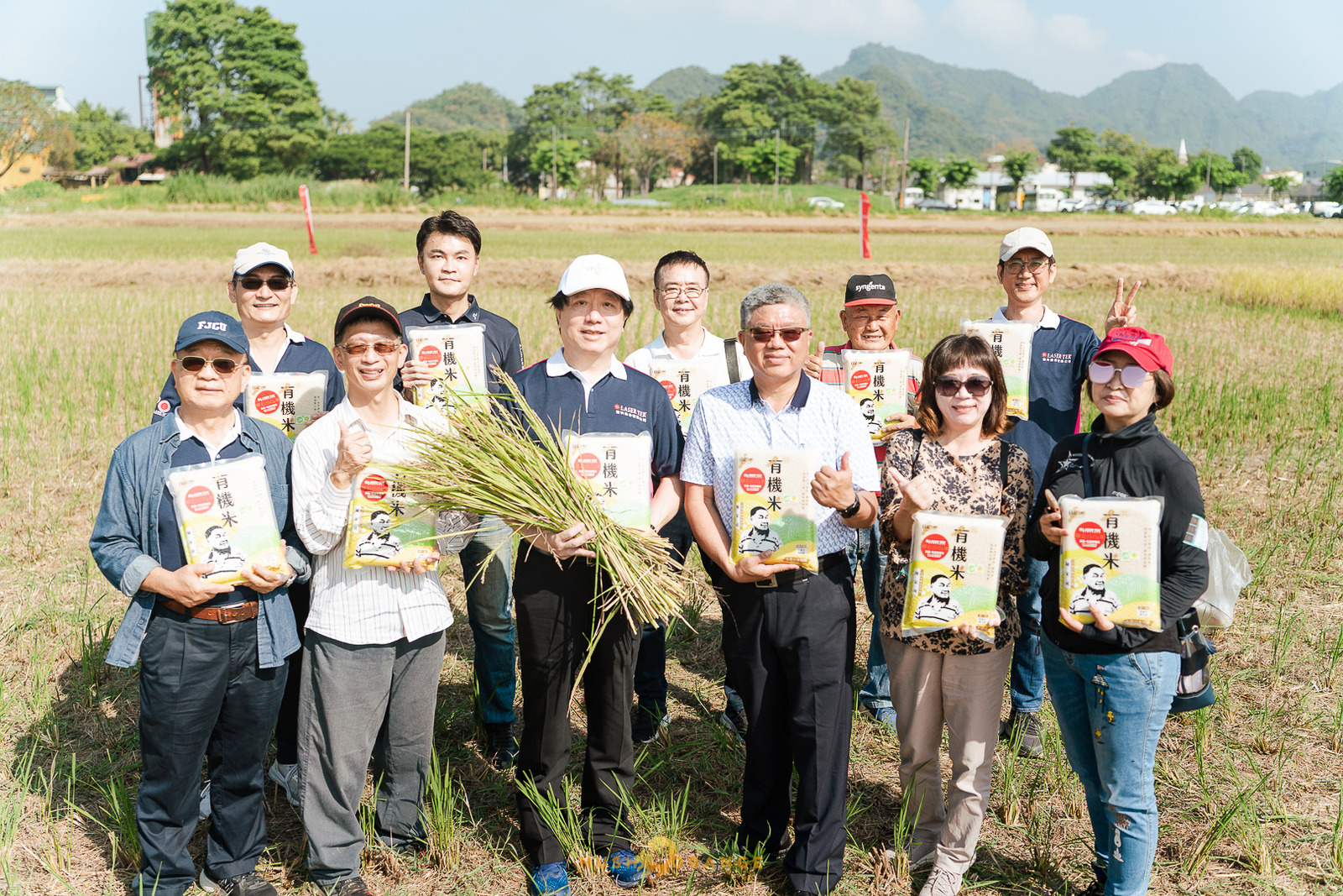 皓橘專業攝影團隊在高雄美濃拍攝雷科科技公司家庭日金風稻歌田園音樂會之活動紀錄畫面，歡迎洽詢相關活動攝影報價