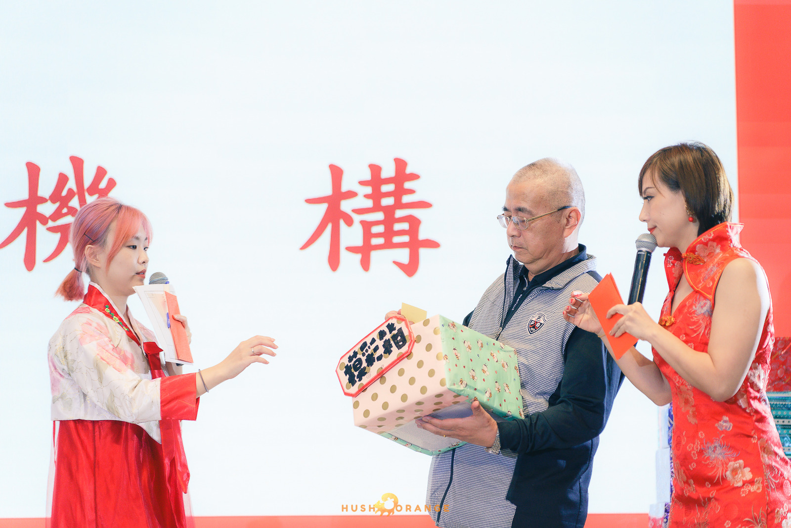 皓橘專業攝影團隊在台中臻悅美饌拍攝里德美學尾牙之活動紀錄畫面，歡迎洽詢相關活動攝影報價