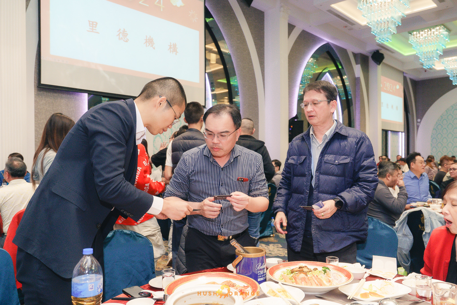 皓橘專業攝影團隊在台中臻悅美饌拍攝里德美學尾牙之活動紀錄畫面，歡迎洽詢相關活動攝影報價