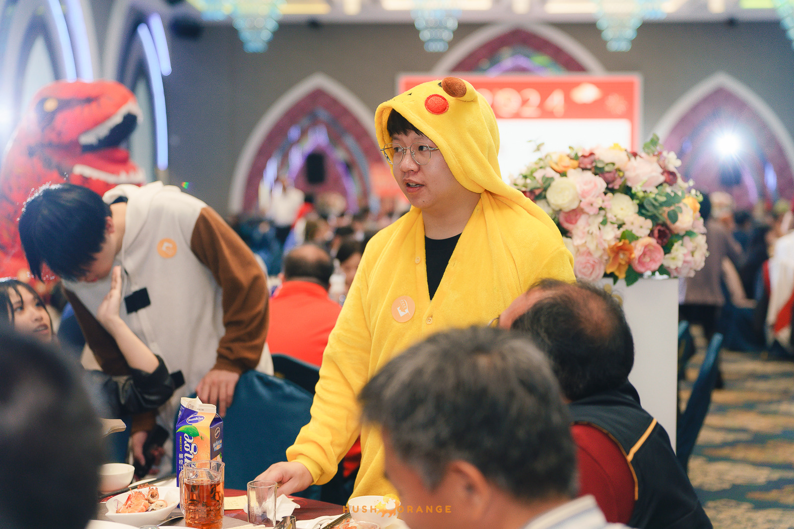 皓橘專業攝影團隊在台中臻悅美饌拍攝里德美學尾牙之活動紀錄畫面，歡迎洽詢相關活動攝影報價