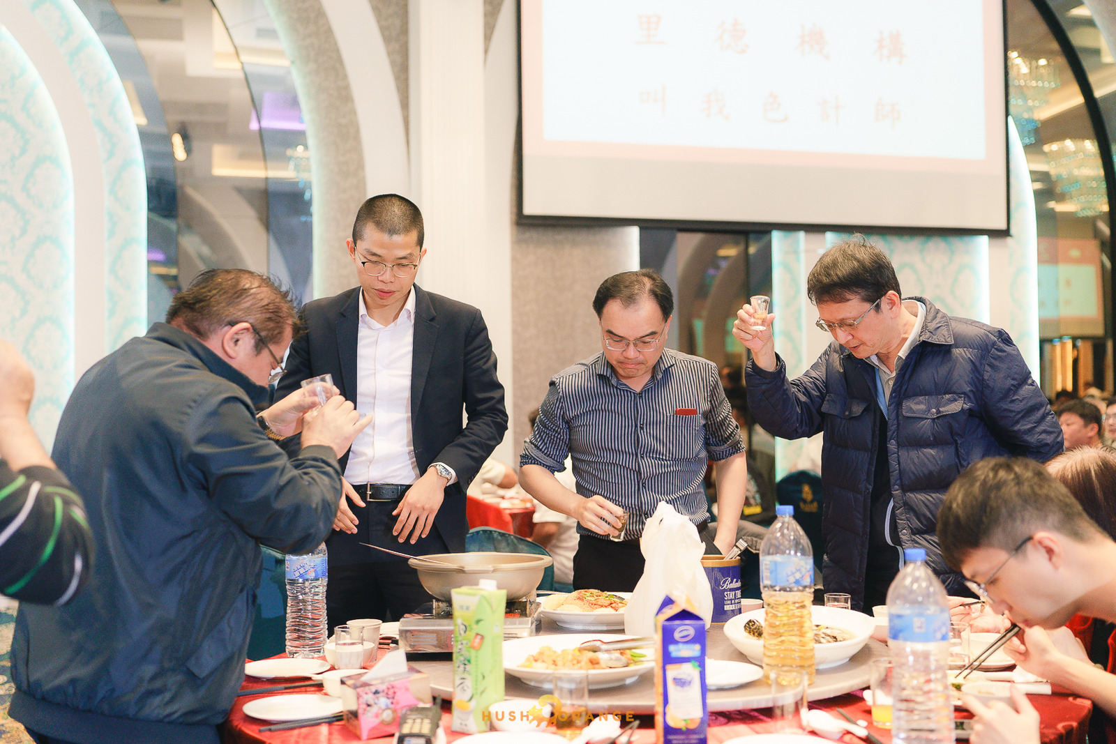 皓橘專業攝影團隊在台中臻悅美饌拍攝里德美學尾牙之活動紀錄畫面，歡迎洽詢相關活動攝影報價