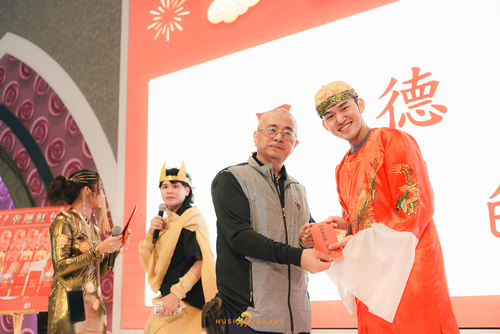 皓橘專業攝影團隊在台中臻悅美饌拍攝里德美學尾牙之活動紀錄畫面，歡迎洽詢相關活動攝影報價