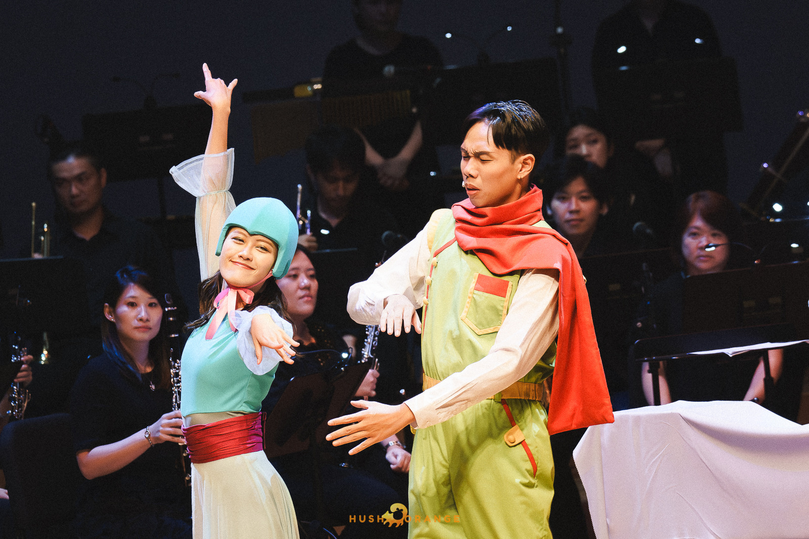 專業攝影團隊皓橘攝影在桃園展演中心拍攝桃園市立交響管樂團及萬花筒劇團的演出小王子歷險記活動記錄，詢問活動攝影報價