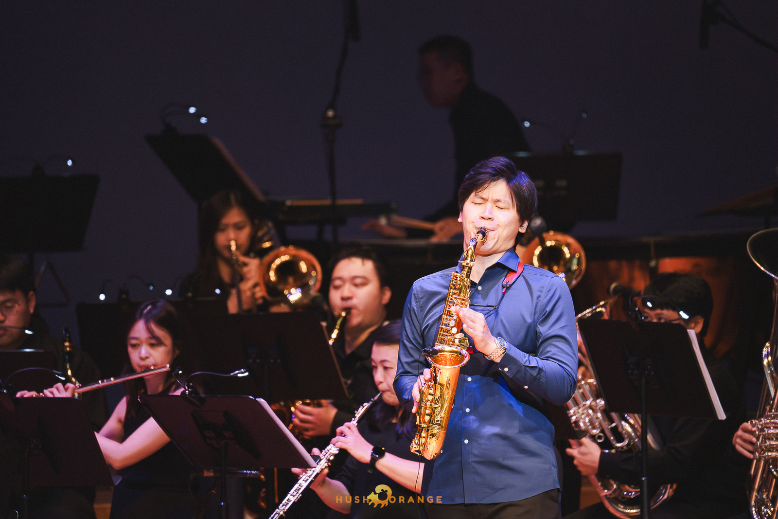 專業攝影團隊皓橘攝影在桃園展演中心拍攝桃園市立交響管樂團及萬花筒劇團的演出小王子歷險記活動記錄，詢問活動攝影報價