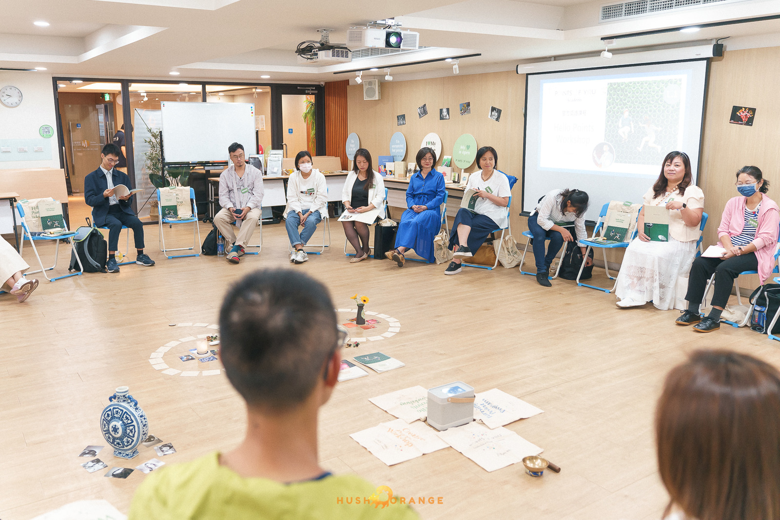 專業攝影團隊皓橘攝影拍攝心流逸境牌卡課程活動記錄，詢問活動攝影報價