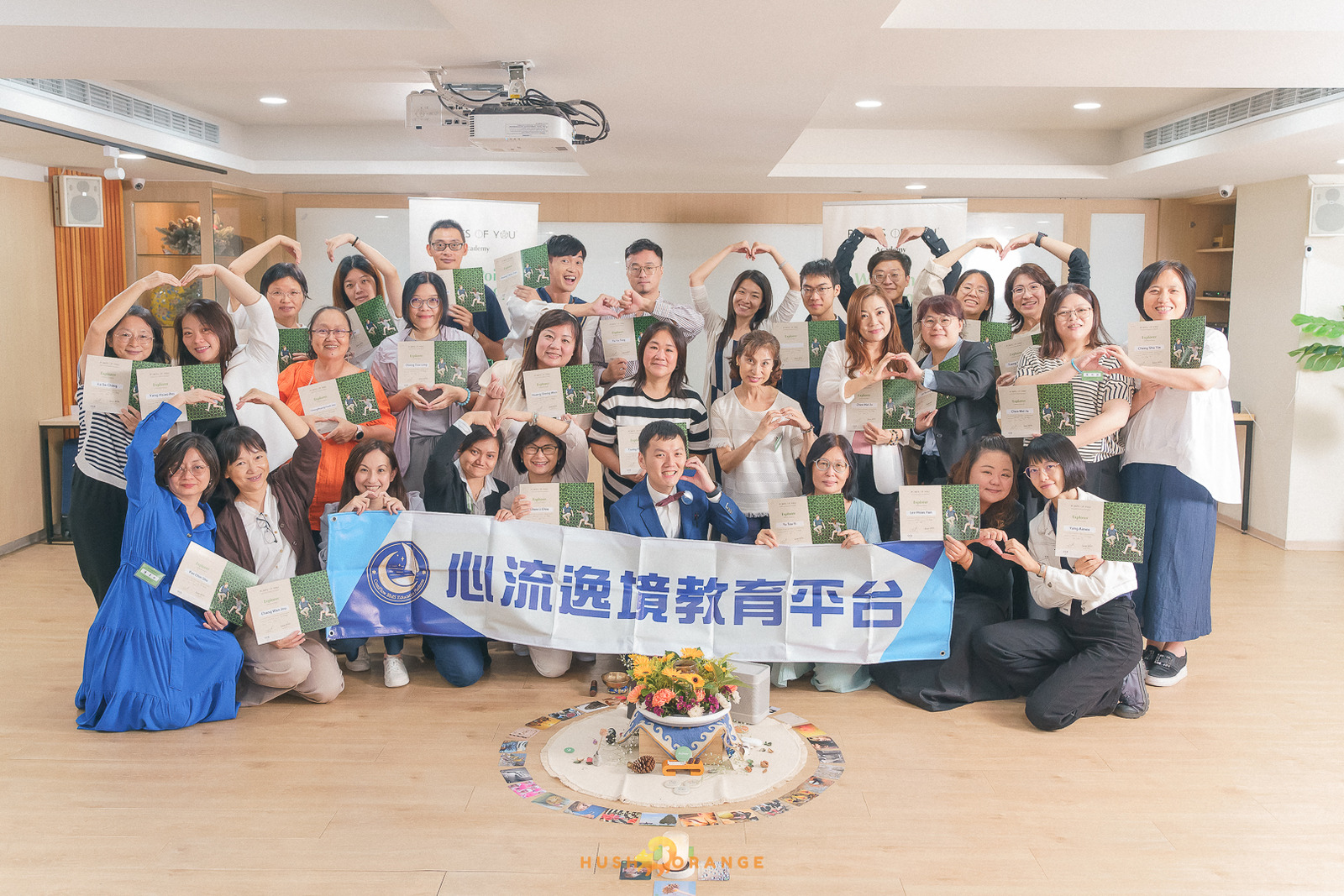 專業攝影團隊皓橘攝影拍攝心流逸境牌卡課程活動記錄，詢問活動攝影報價