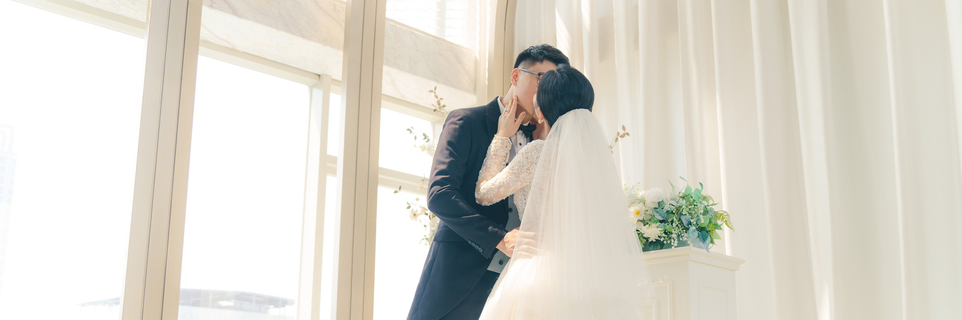 皓橘專業攝影團隊在台中萊特薇庭拍攝新人婚禮之活動紀錄畫面，歡迎洽詢相關活動攝影報價