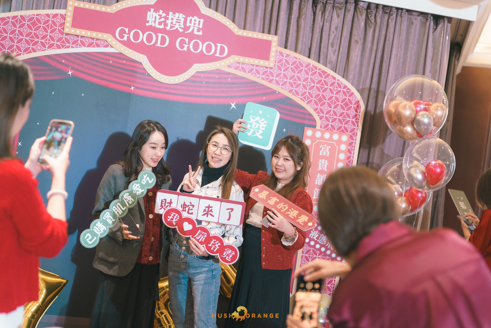 皓橘專業攝影團隊在台中福華大飯店拍攝富頡國際公司春酒之活動紀錄畫面，歡迎洽詢相關活動攝影報價