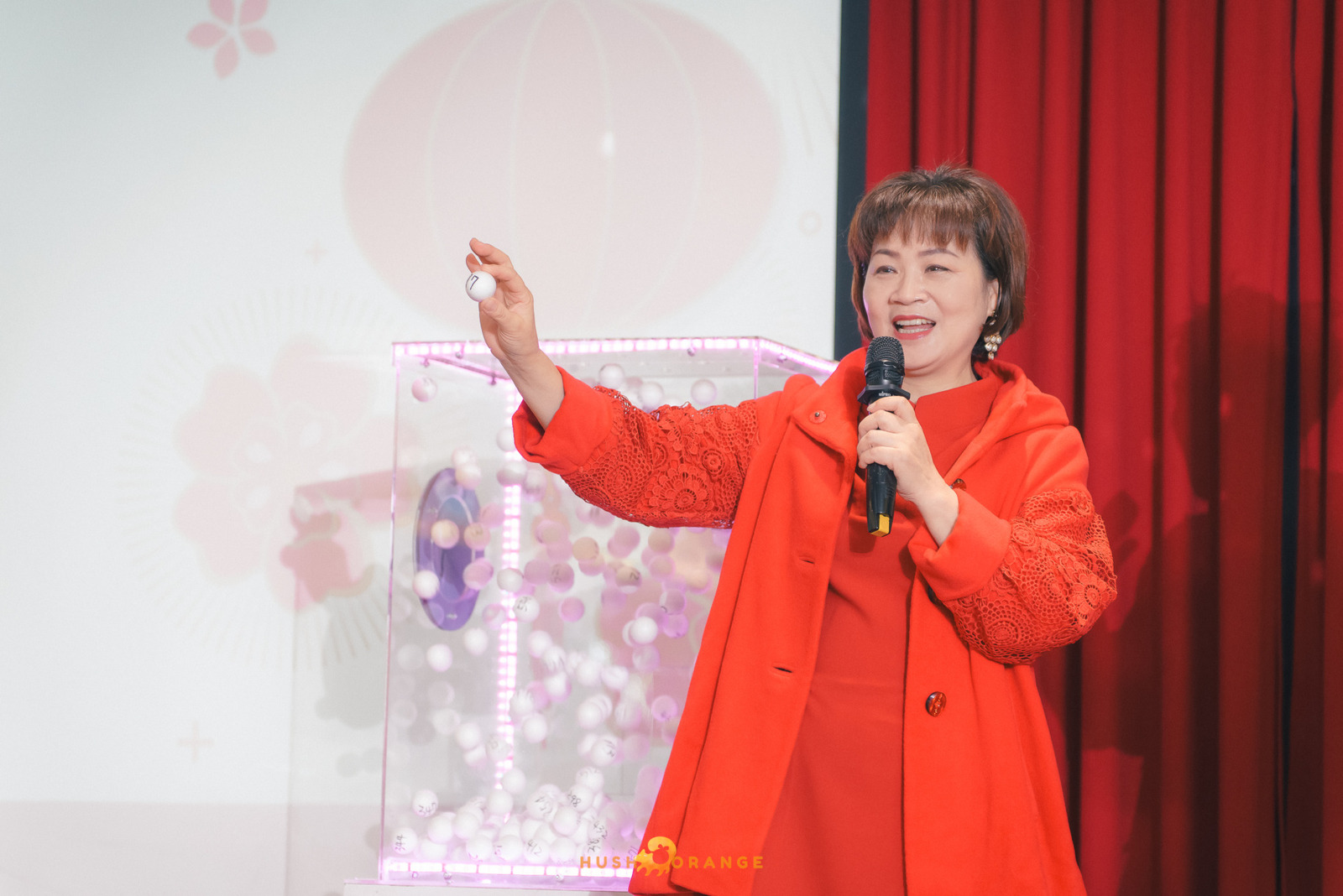 皓橘專業攝影團隊在台中福華大飯店拍攝富頡國際公司春酒之活動紀錄畫面，歡迎洽詢相關活動攝影報價