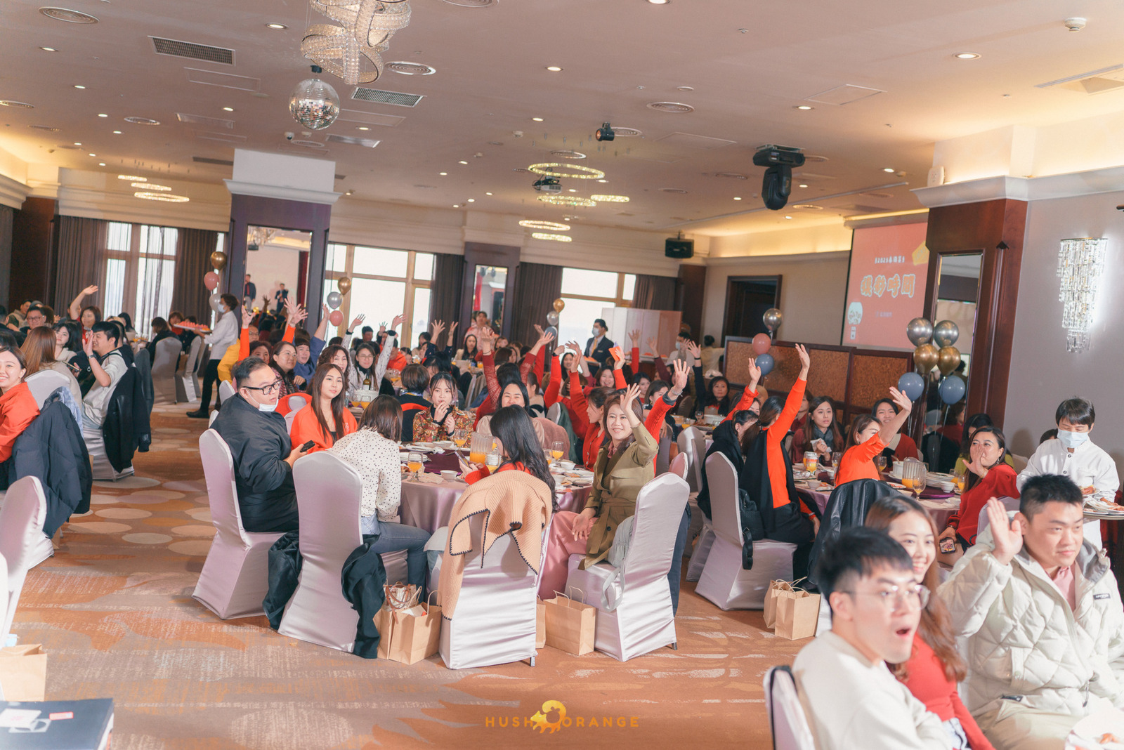皓橘專業攝影團隊在台中福華大飯店拍攝富頡國際公司春酒之活動紀錄畫面，歡迎洽詢相關活動攝影報價