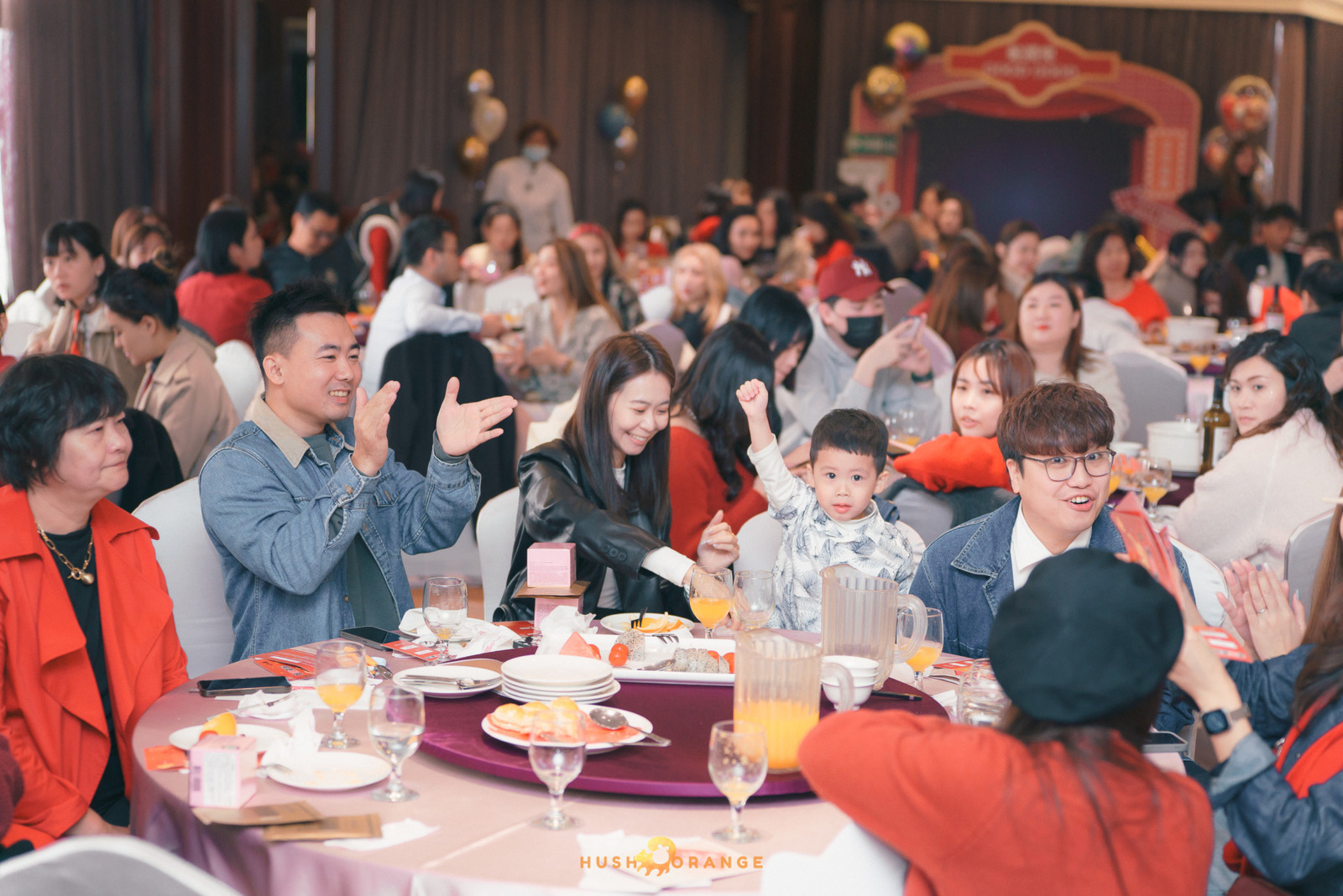 皓橘專業攝影團隊在台中福華大飯店拍攝富頡國際公司春酒之活動紀錄畫面，歡迎洽詢相關活動攝影報價