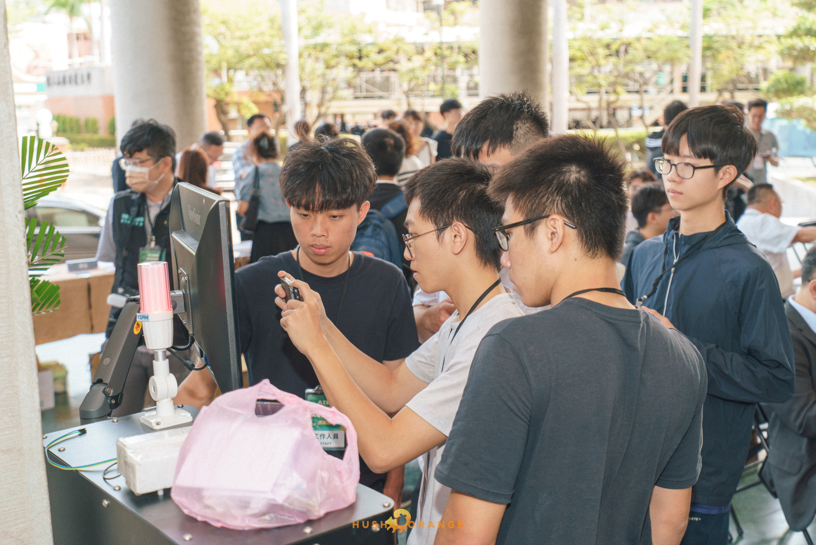 專業攝影團隊皓橘攝影拍攝高雄科技大學的AI智慧製造產業人才培訓據點啟動儀式活動記錄，詢問活動攝影報價