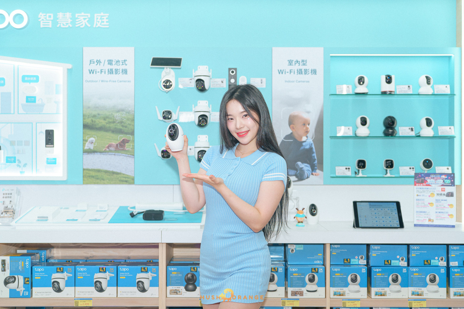 專業攝影團隊皓橘攝影在高雄鳳山Nova店拍攝開幕式剪彩儀式活動記錄的畫面，詢問活動攝影報價