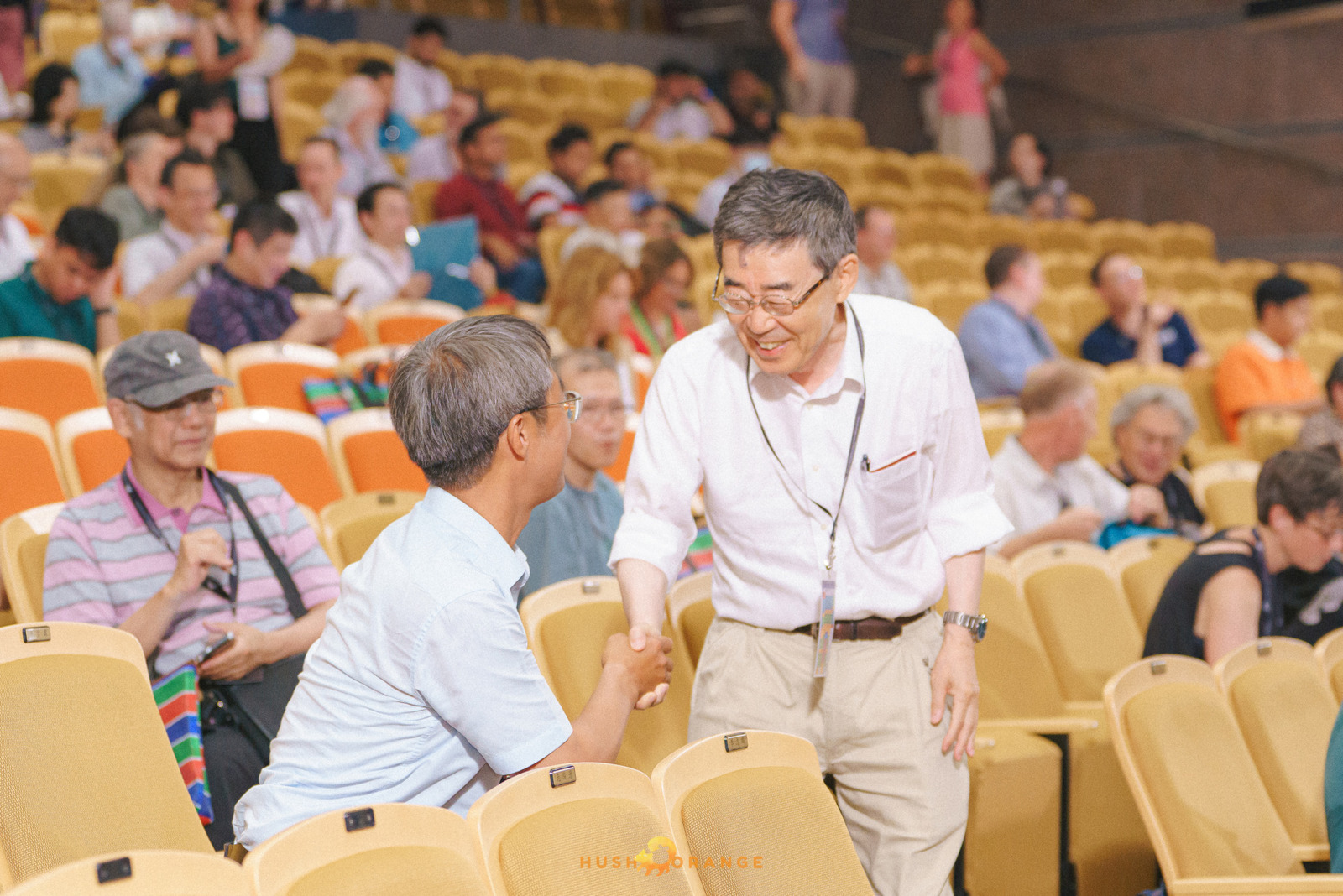 專業攝影團隊皓橘攝影在中山大學拍攝 2025 國際線性代數年會之活動紀錄畫面，歡迎洽詢相關活動攝影報價