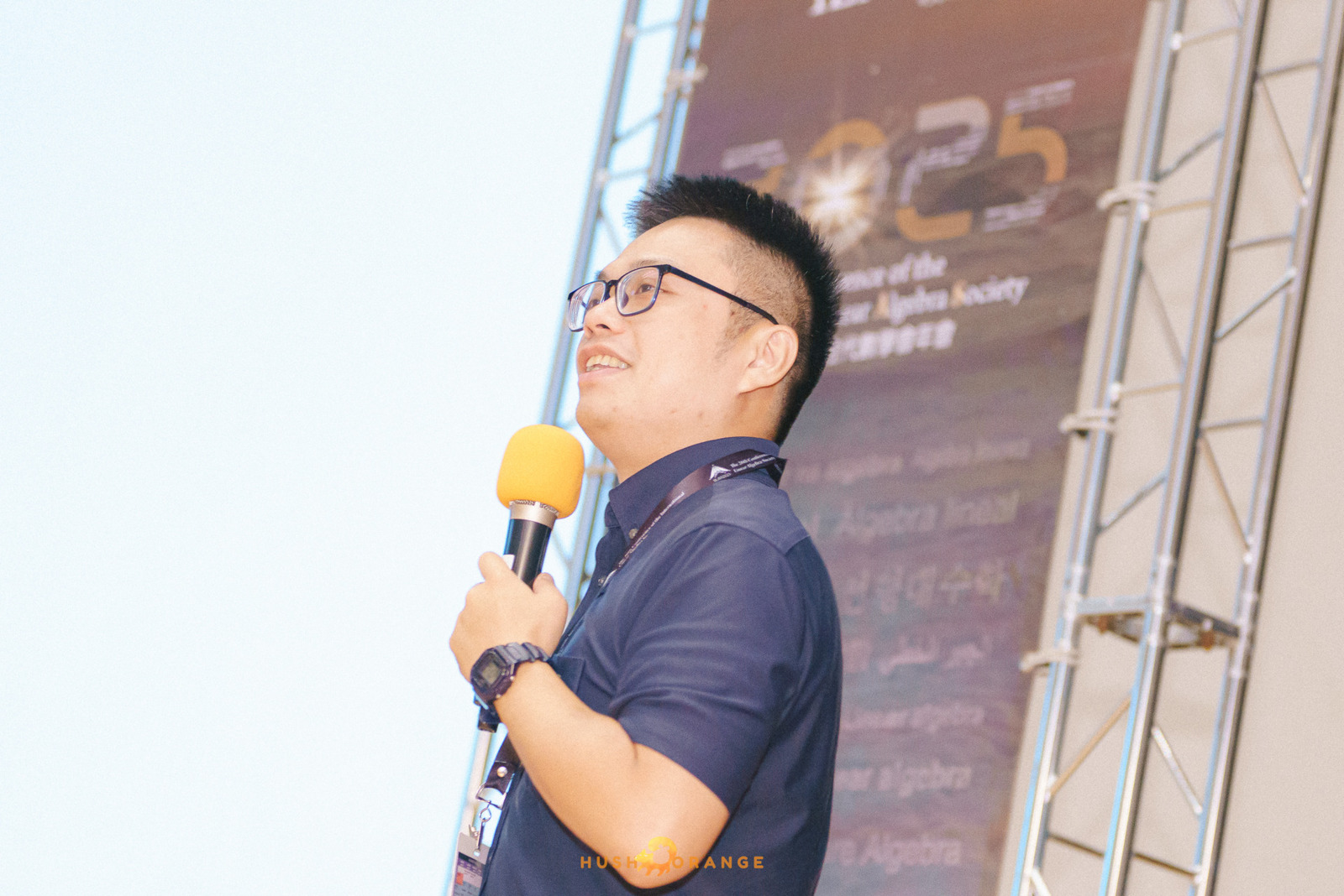 專業攝影團隊皓橘攝影在中山大學拍攝 2025 國際線性代數年會之活動紀錄畫面，歡迎洽詢相關活動攝影報價