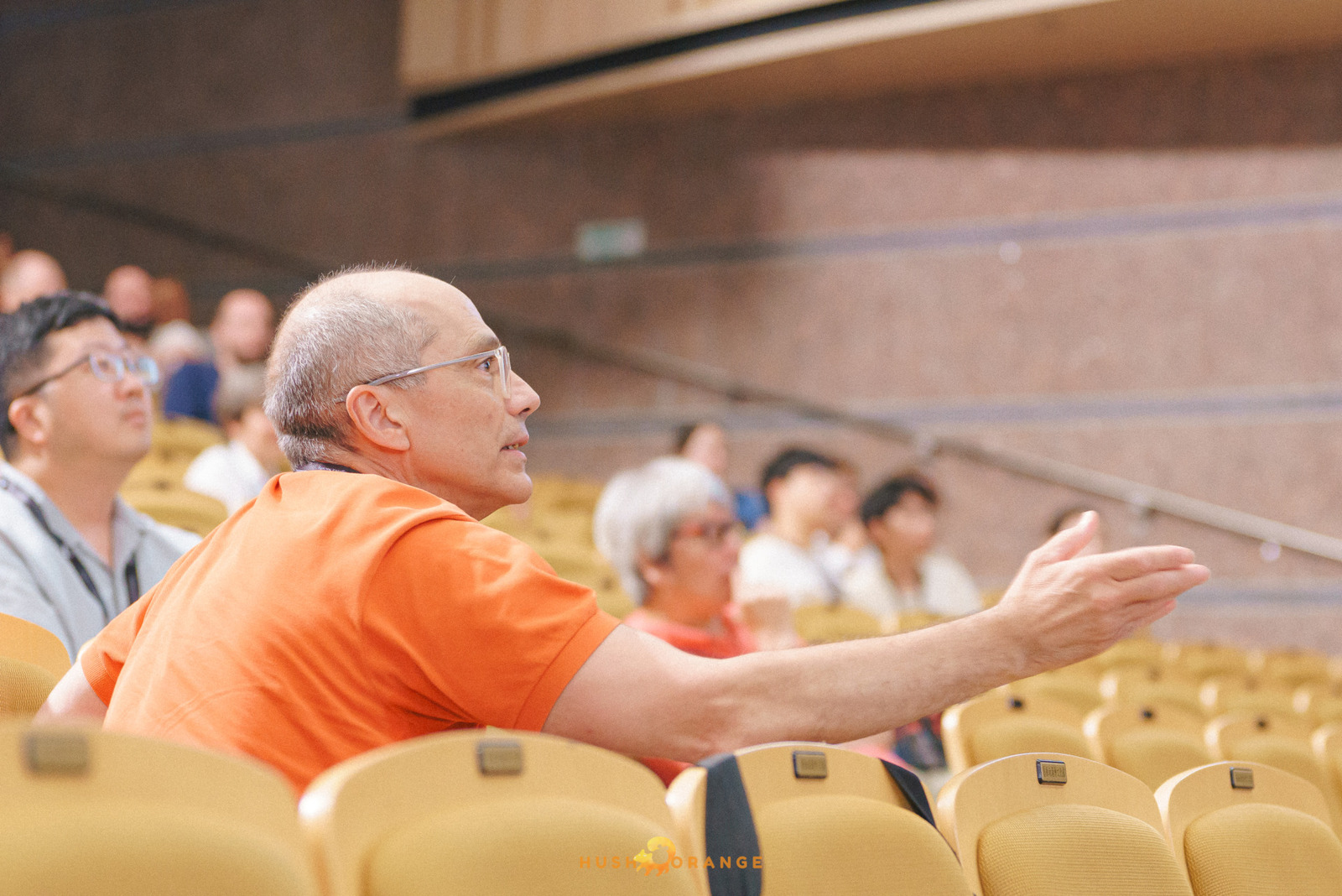 專業攝影團隊皓橘攝影在中山大學拍攝 2025 國際線性代數年會之活動紀錄畫面，歡迎洽詢相關活動攝影報價