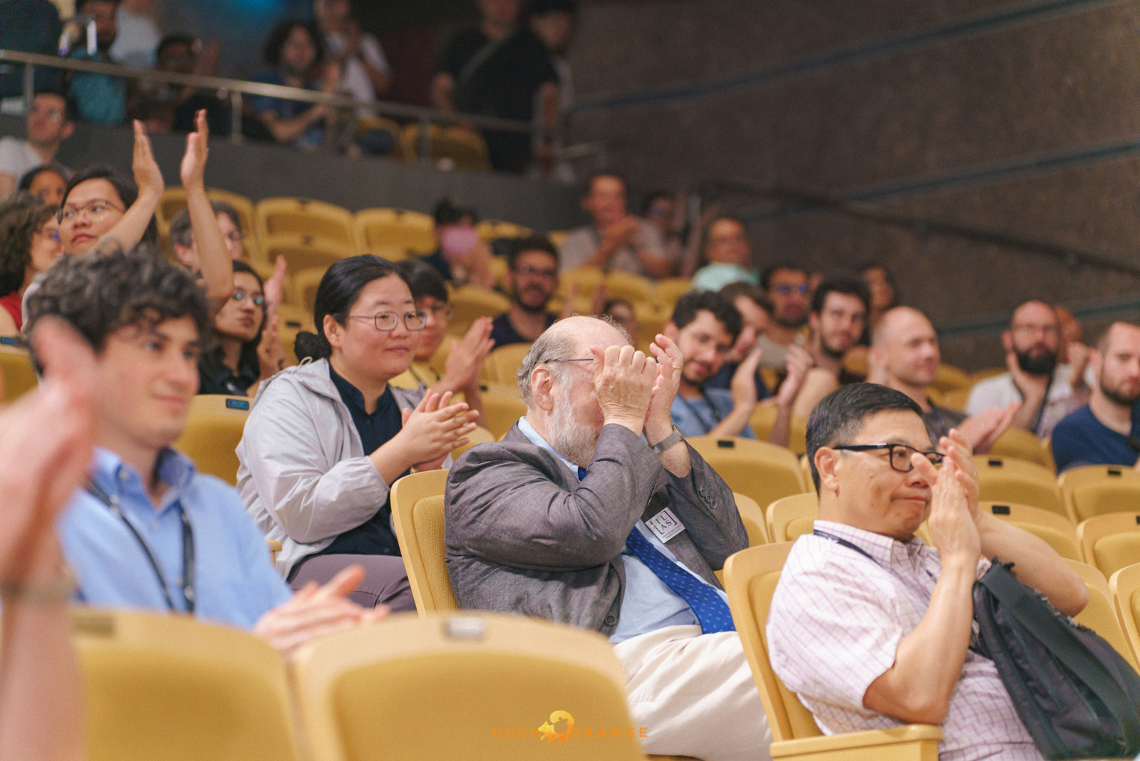 專業攝影團隊皓橘攝影在中山大學拍攝 2025 國際線性代數年會之活動紀錄畫面，歡迎洽詢相關活動攝影報價