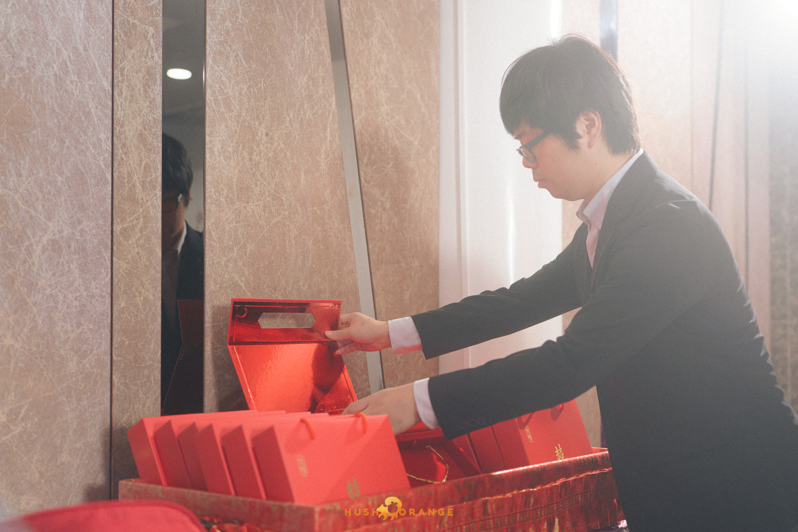 皓橘專業攝影團隊在屏東阿菊食堂拍攝新人婚禮之活動紀錄畫面，捕捉下新人間及家人間珍貴的瞬間，歡迎洽詢相關活動攝影報價