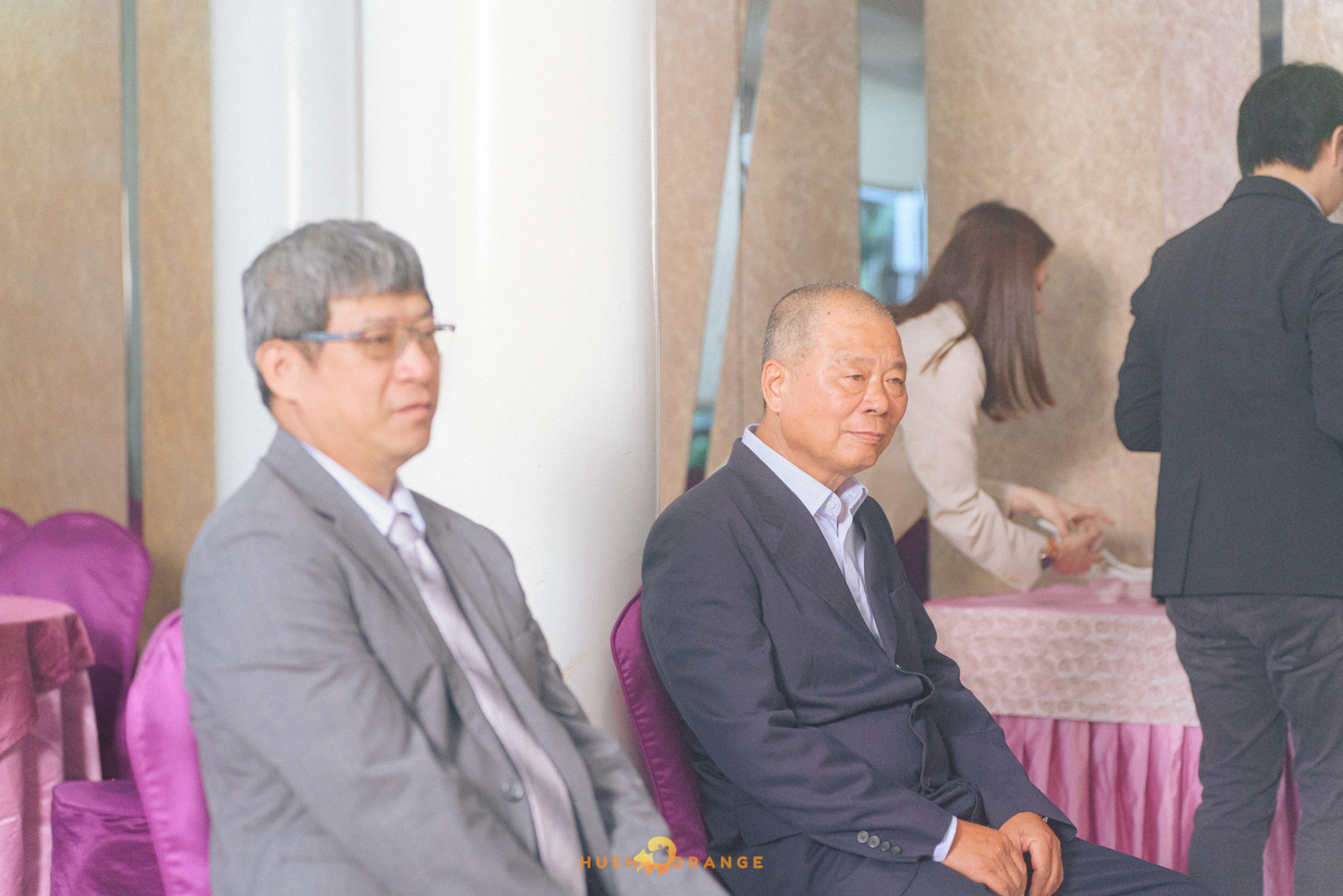 皓橘專業攝影團隊在屏東阿菊食堂拍攝新人婚禮之活動紀錄畫面，捕捉下新人間及家人間珍貴的瞬間，歡迎洽詢相關活動攝影報價