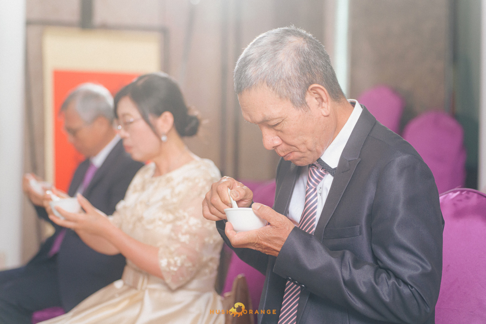 皓橘專業攝影團隊在屏東阿菊食堂拍攝新人婚禮之活動紀錄畫面，捕捉下新人間及家人間珍貴的瞬間，歡迎洽詢相關活動攝影報價