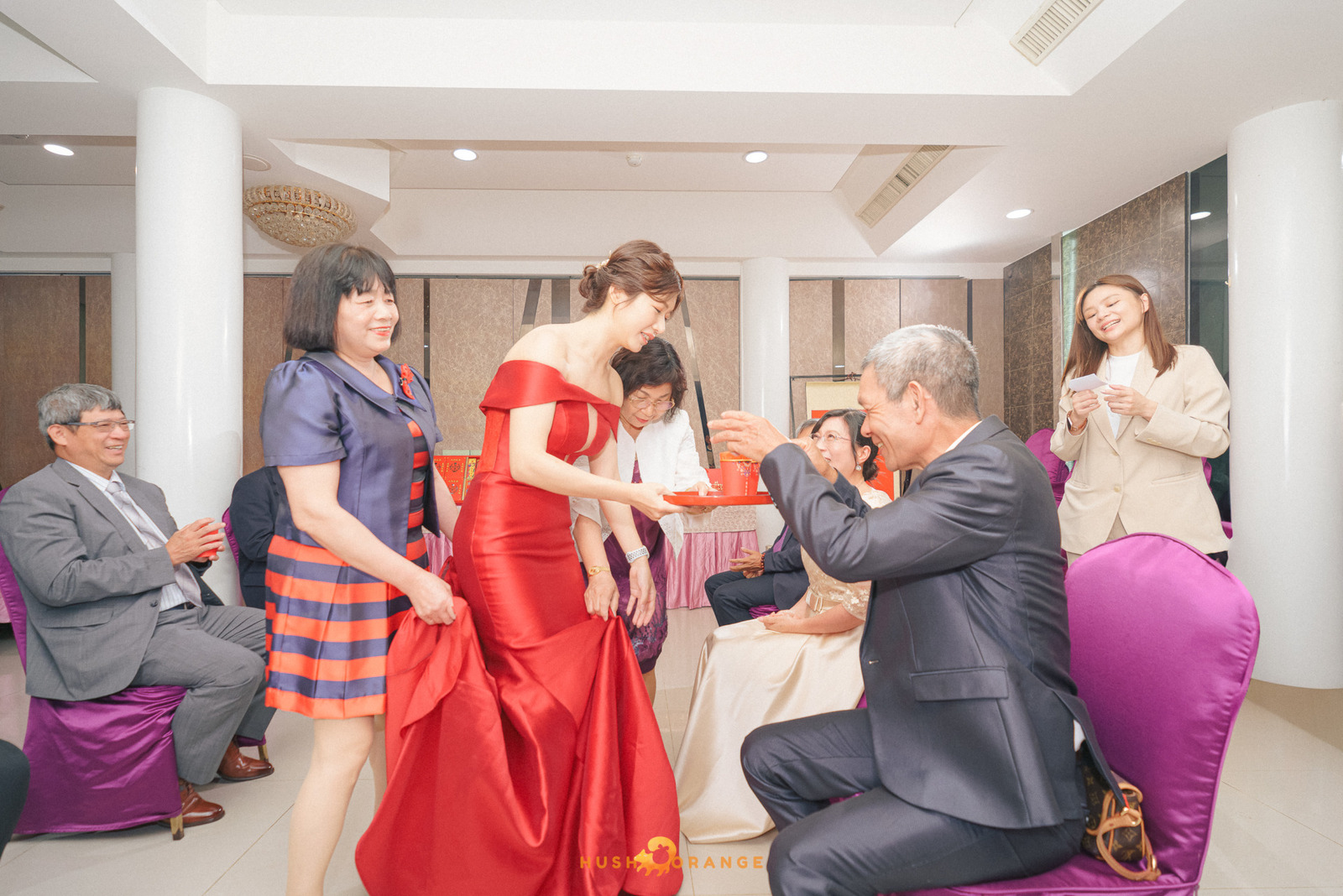 皓橘專業攝影團隊在屏東阿菊食堂拍攝新人婚禮之活動紀錄畫面，捕捉下新人間及家人間珍貴的瞬間，歡迎洽詢相關活動攝影報價