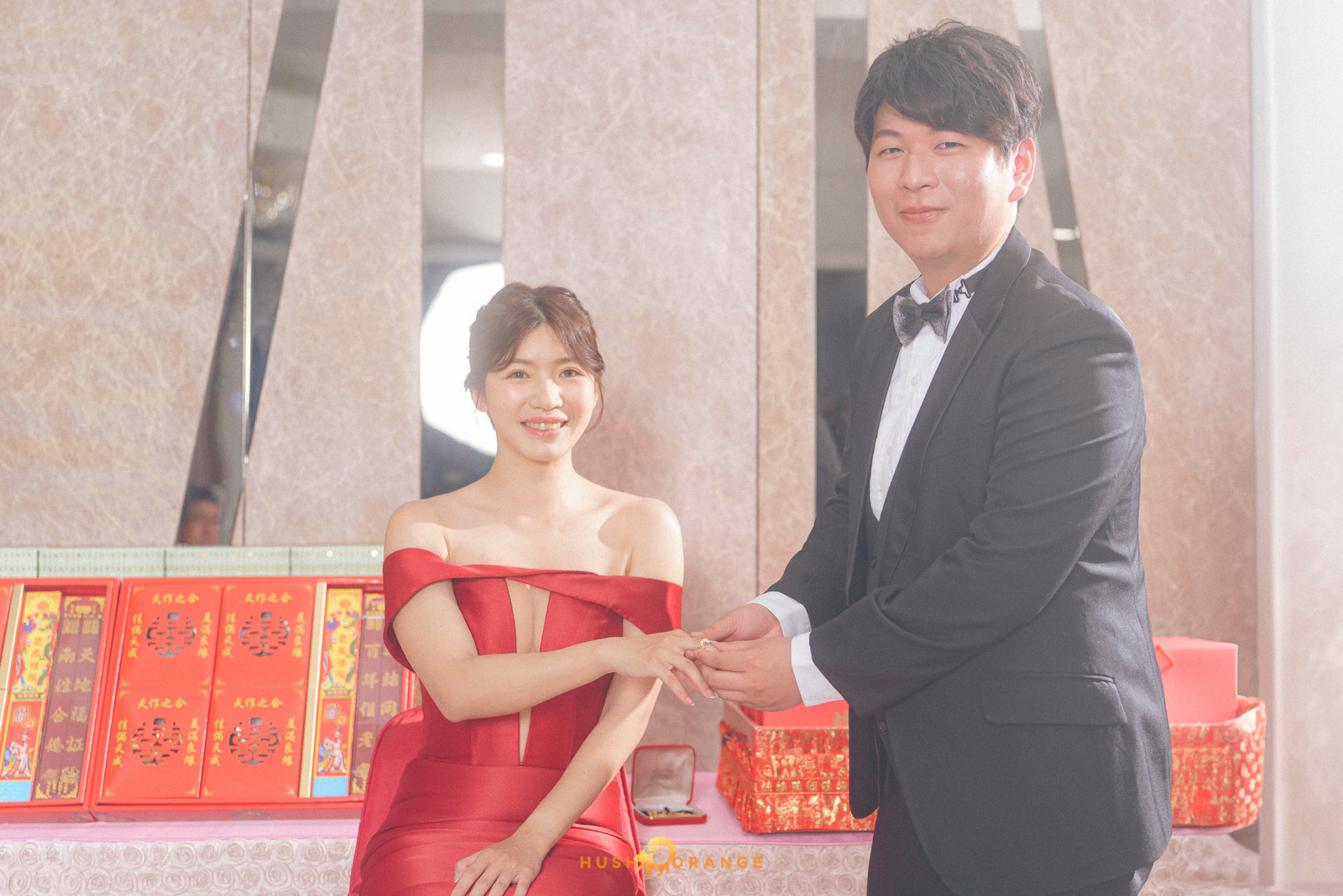 皓橘專業攝影團隊在屏東阿菊食堂拍攝新人婚禮之活動紀錄畫面，捕捉下新人間及家人間珍貴的瞬間，歡迎洽詢相關活動攝影報價