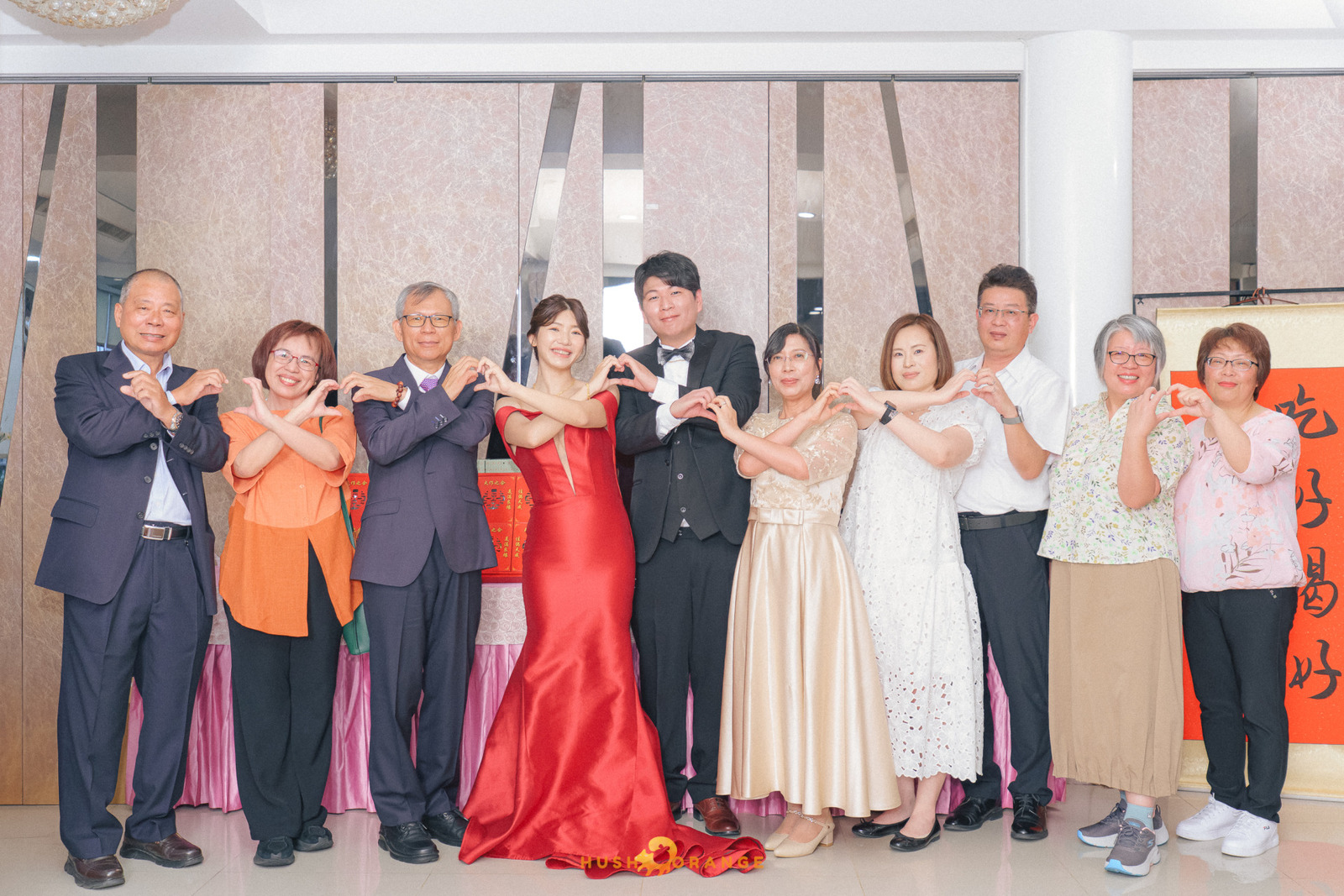 皓橘專業攝影團隊在屏東阿菊食堂拍攝新人婚禮之活動紀錄畫面，捕捉下新人間及家人間珍貴的瞬間，歡迎洽詢相關活動攝影報價
