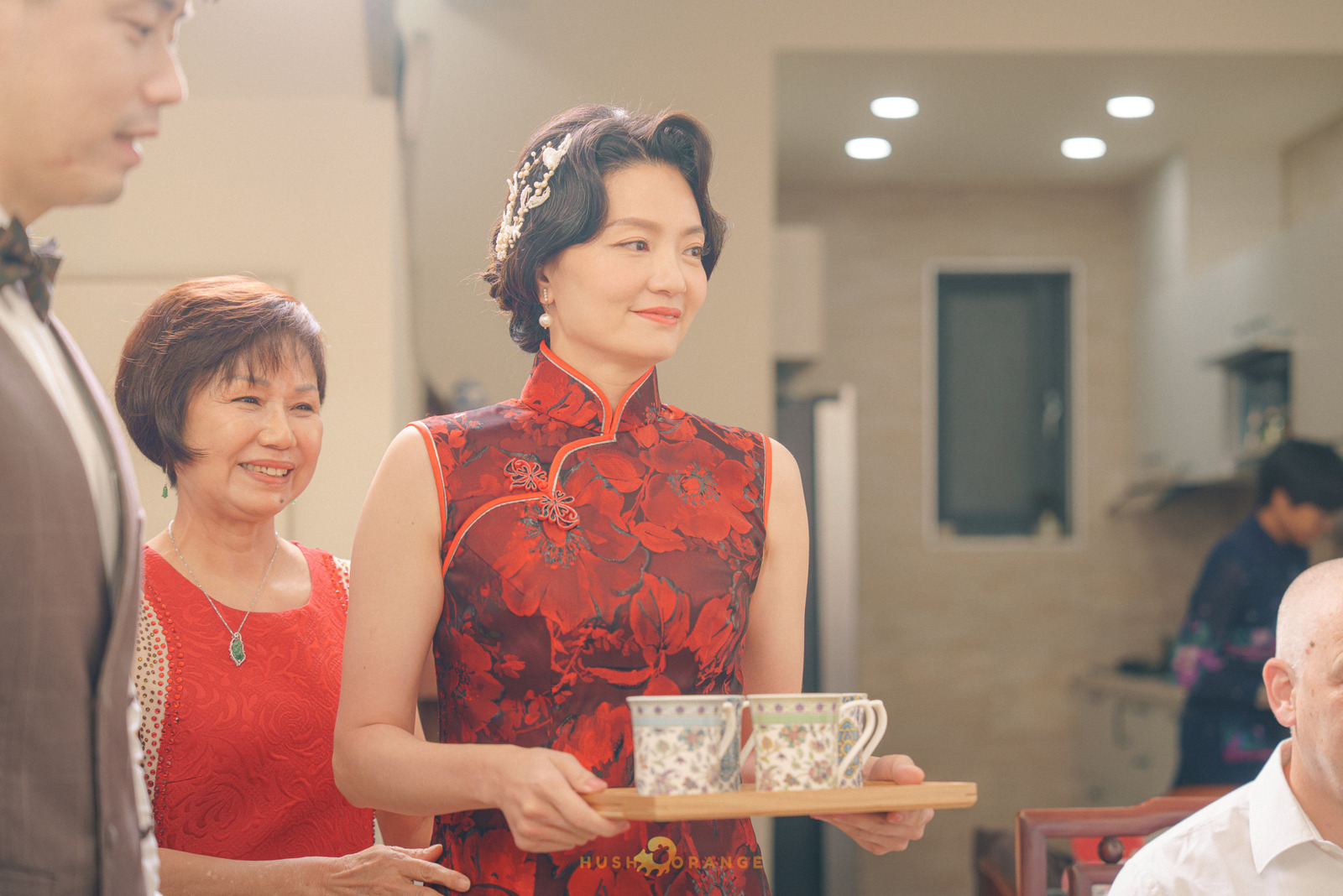 皓橘專業攝影團隊在高雄老新台菜十全店拍攝新人婚禮之活動紀錄畫面，捕捉跨國婚姻的美麗瞬間，歡迎洽詢相關活動攝影報價