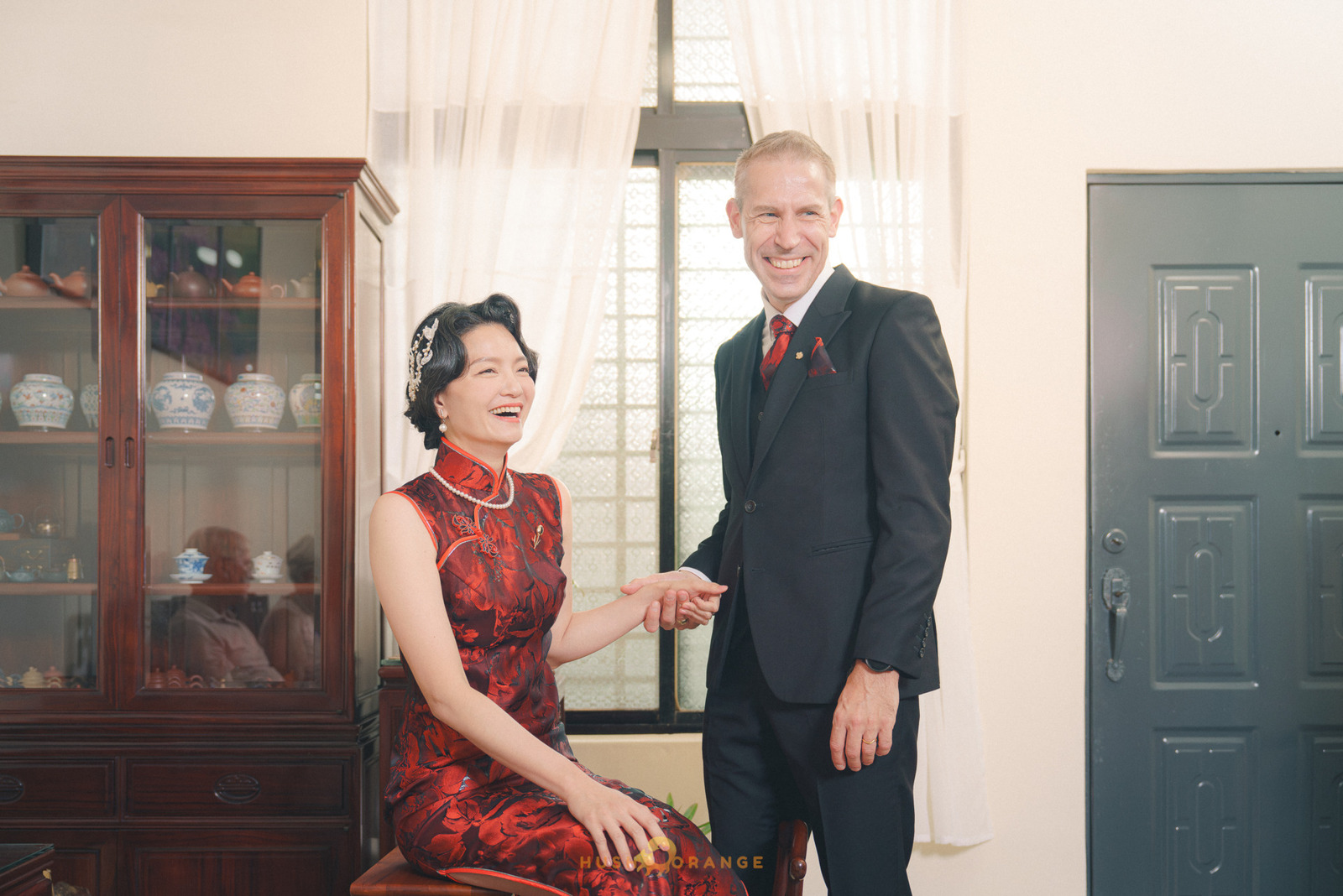 皓橘專業攝影團隊在高雄老新台菜十全店拍攝新人婚禮之活動紀錄畫面，捕捉跨國婚姻的美麗瞬間，歡迎洽詢相關活動攝影報價